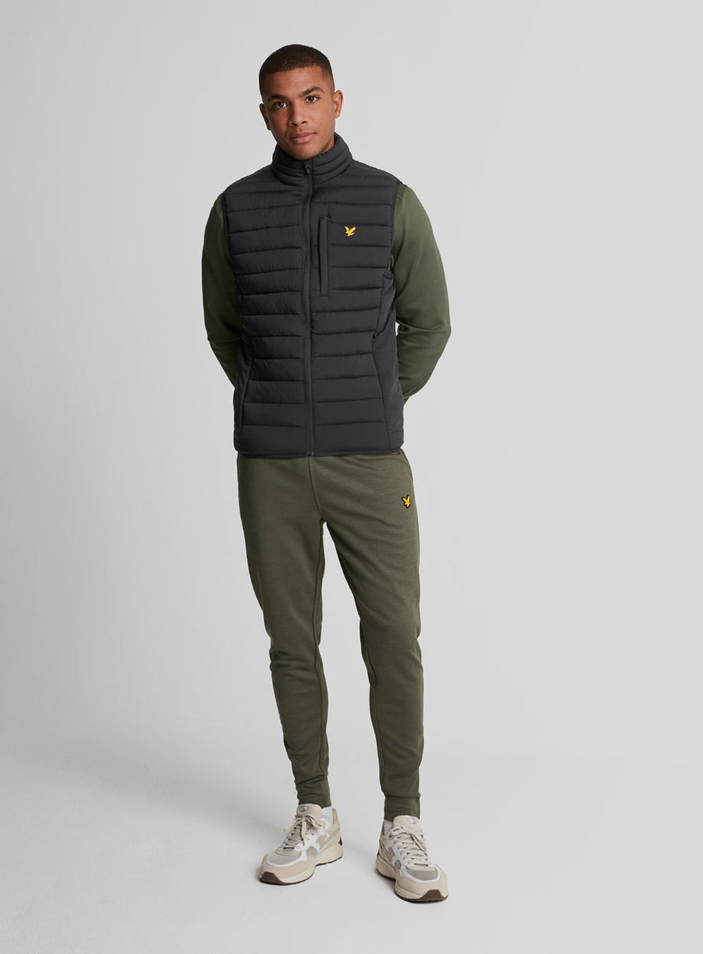 LYLE & SCOTT Sports Lightweight Puffer Jacket Jet Black