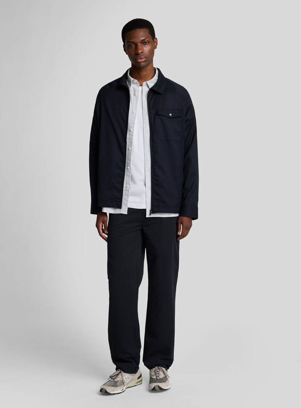 LYLE & SCOTT Drawstring Tapered Chino Jet Black