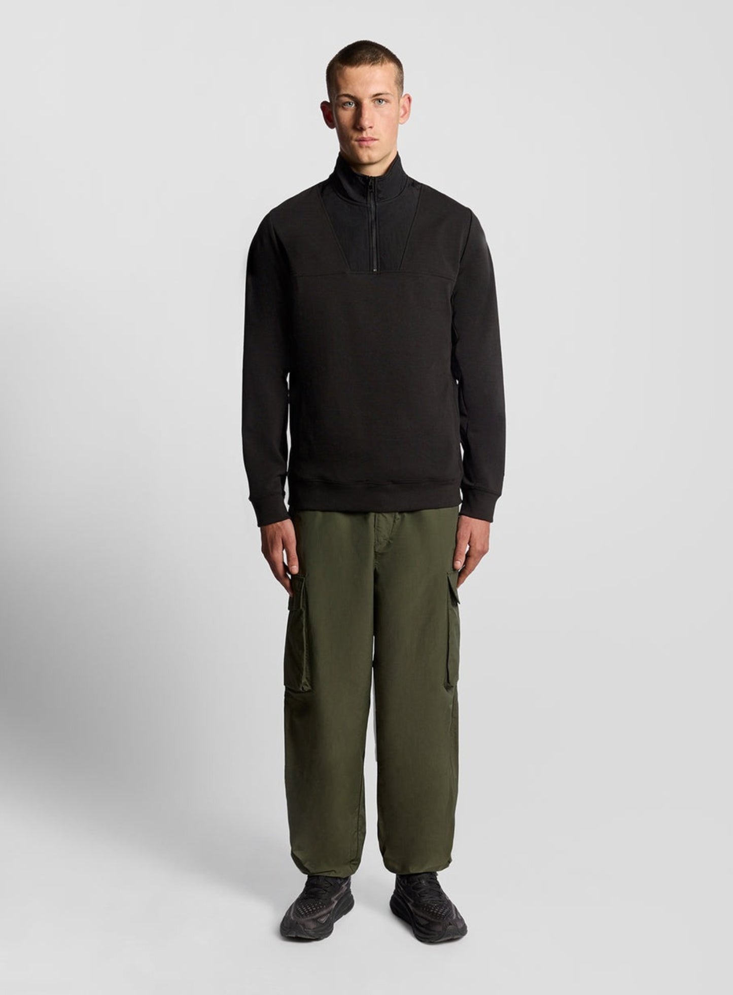 LYLE & SCOTT Panelled Hybrid Quarter Zip Black Ice