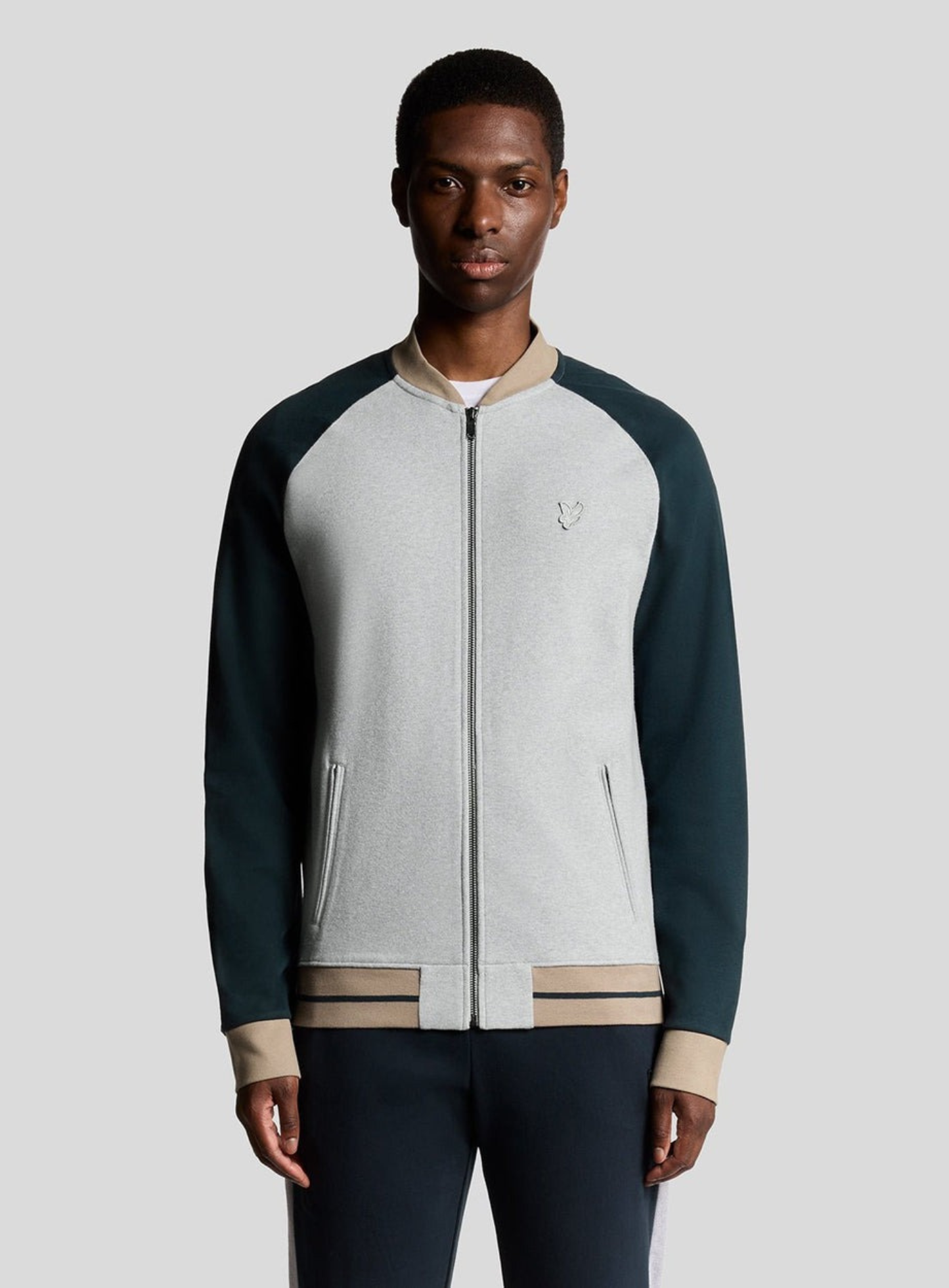 LYLE & SCOTT Heavyweight Contrast Raglan Bomber Carbon