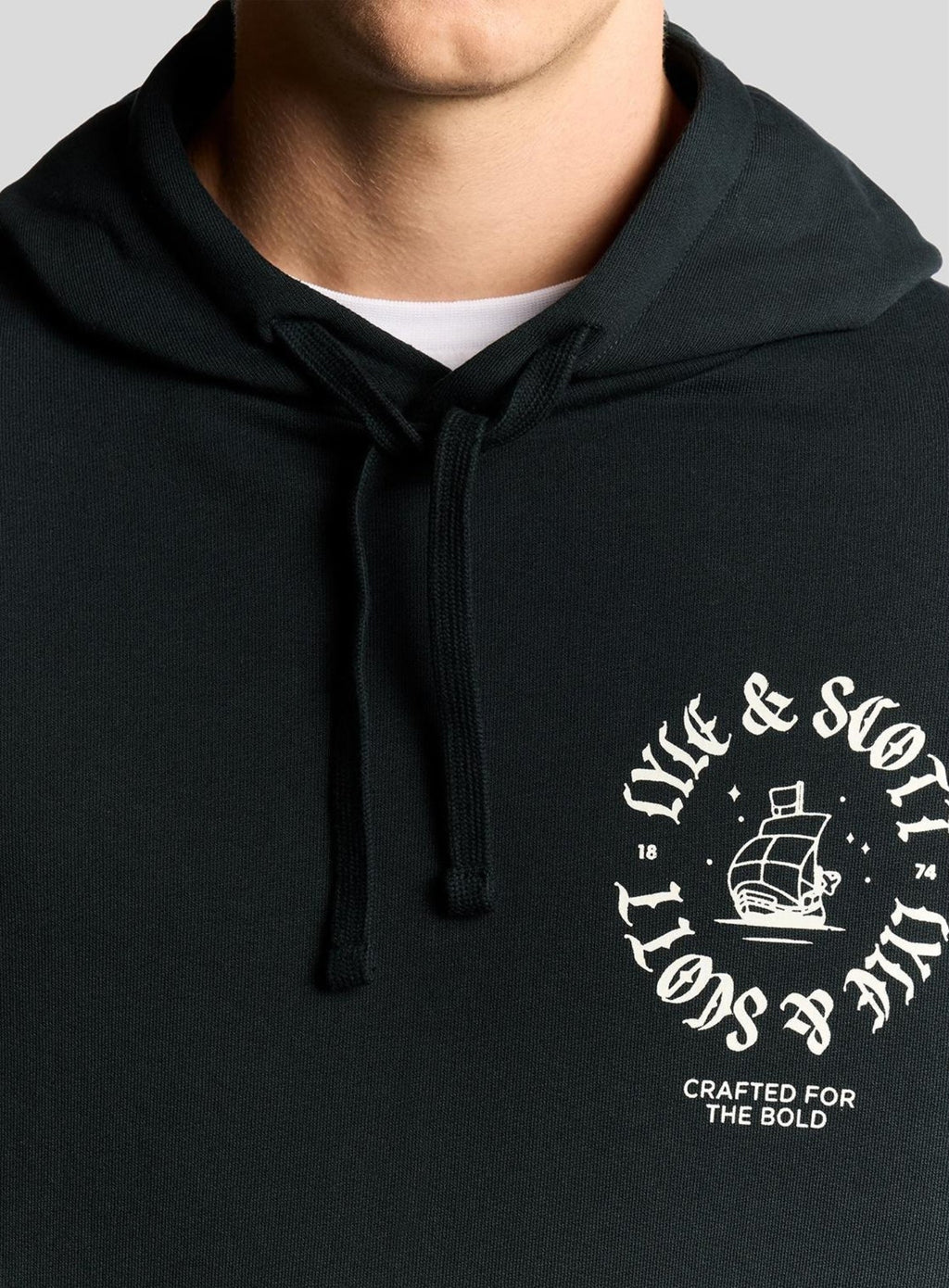 LYLE & SCOTT Ship Insignia Graphic Hoodie Dark Navy