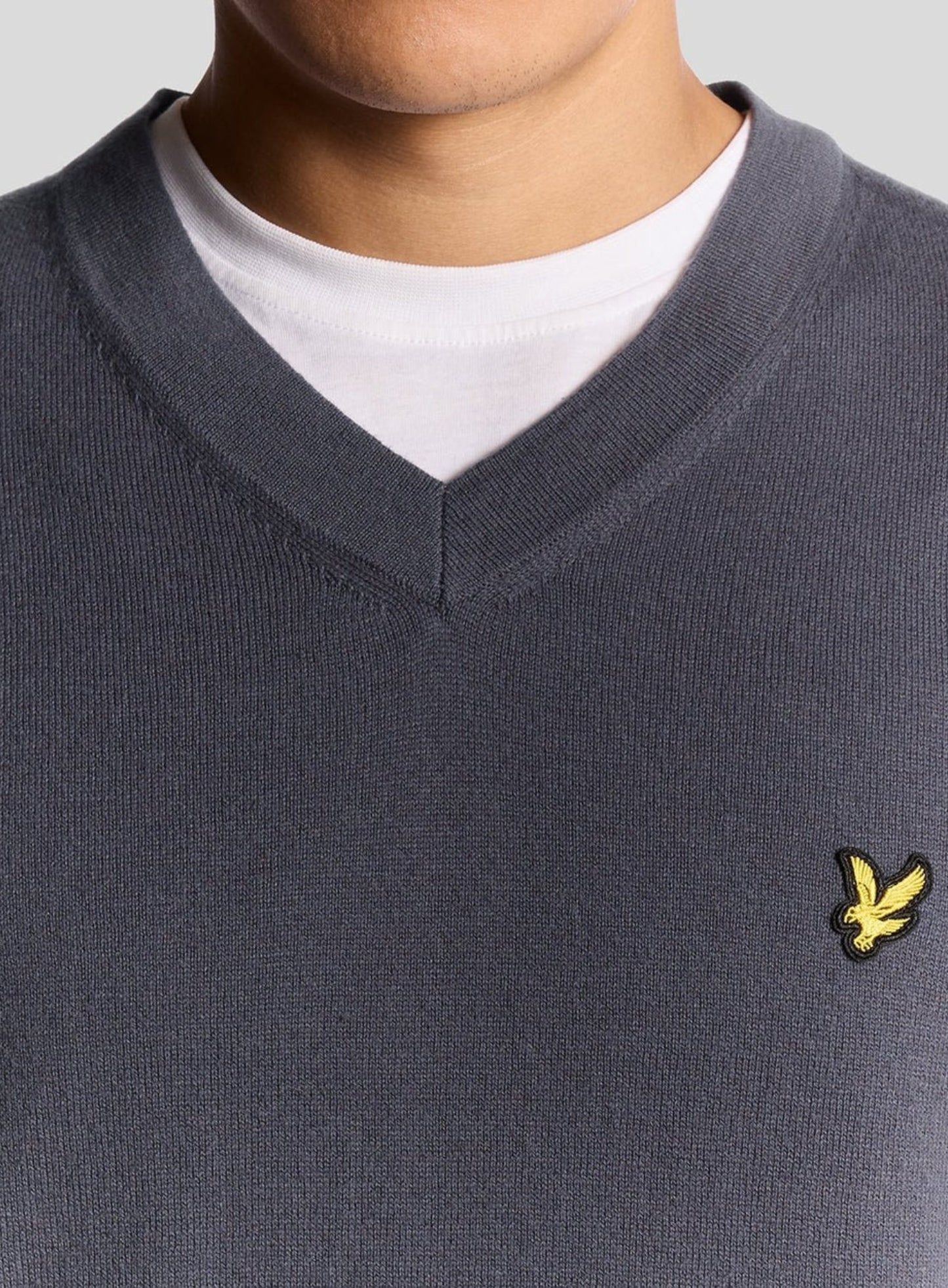 LYLE & SCOTT Cotton Merino V Neck Jumper Graystone