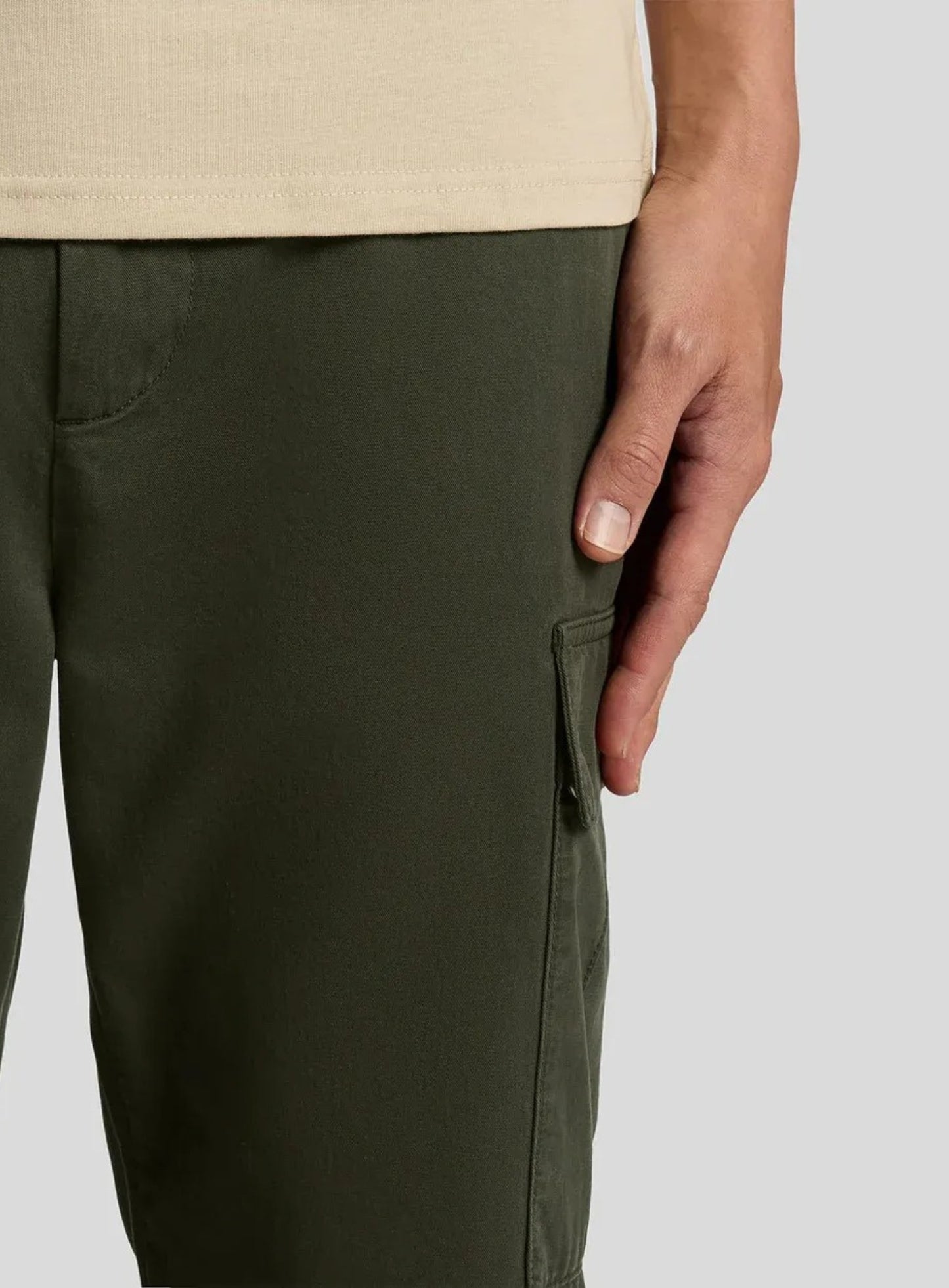 LYLE & SCOTT Articulated Cargo Trouser Fatigue Olive