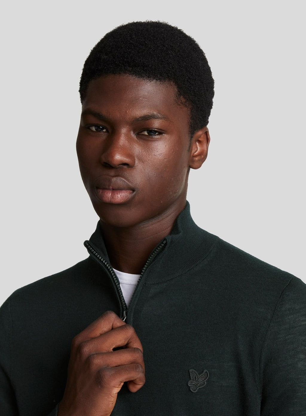 LYLE & SCOTT Tonal Eagle Merino Quarter Zip Jumper Jet Black