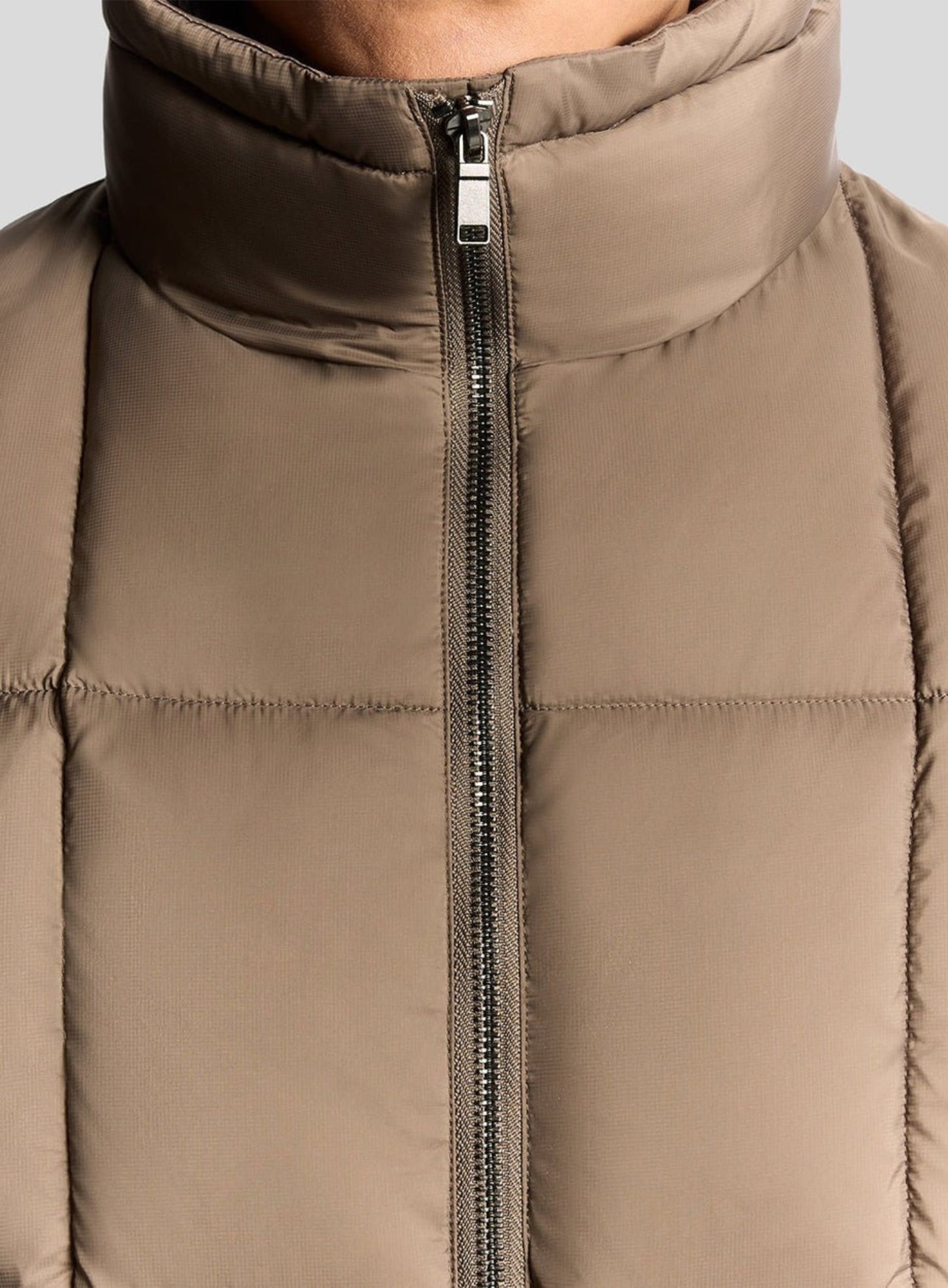 LYLE & SCOTT Square Cocoon Puffer Gilet Falcon