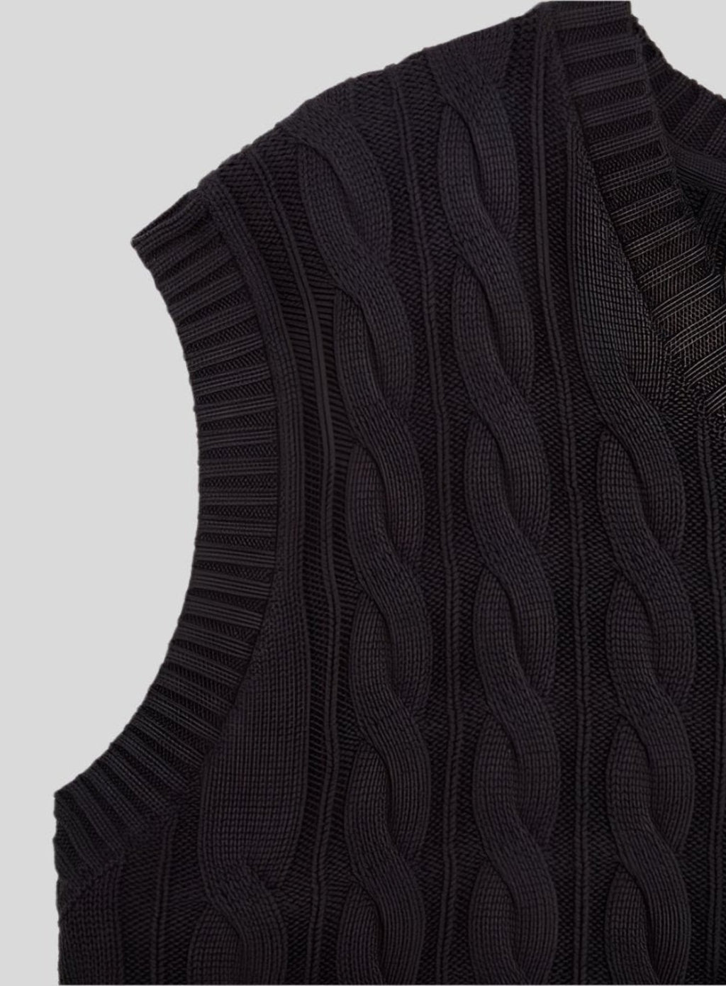 LYLE & SCOTT Friends of Feathers Cable Knitted Tank Top Phantom