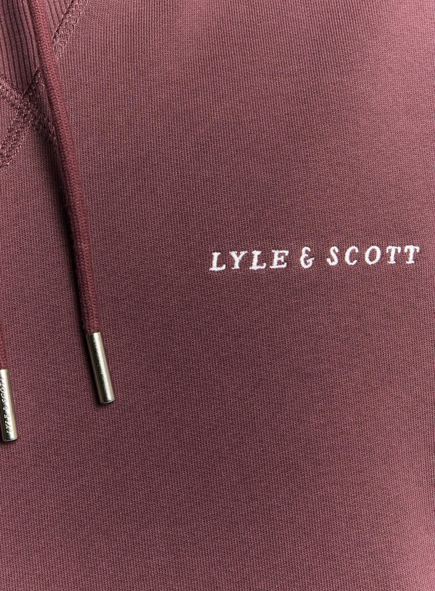 LYLE & SCOTT Hooded Sweatshirt Script Brushback Dusky Maroon