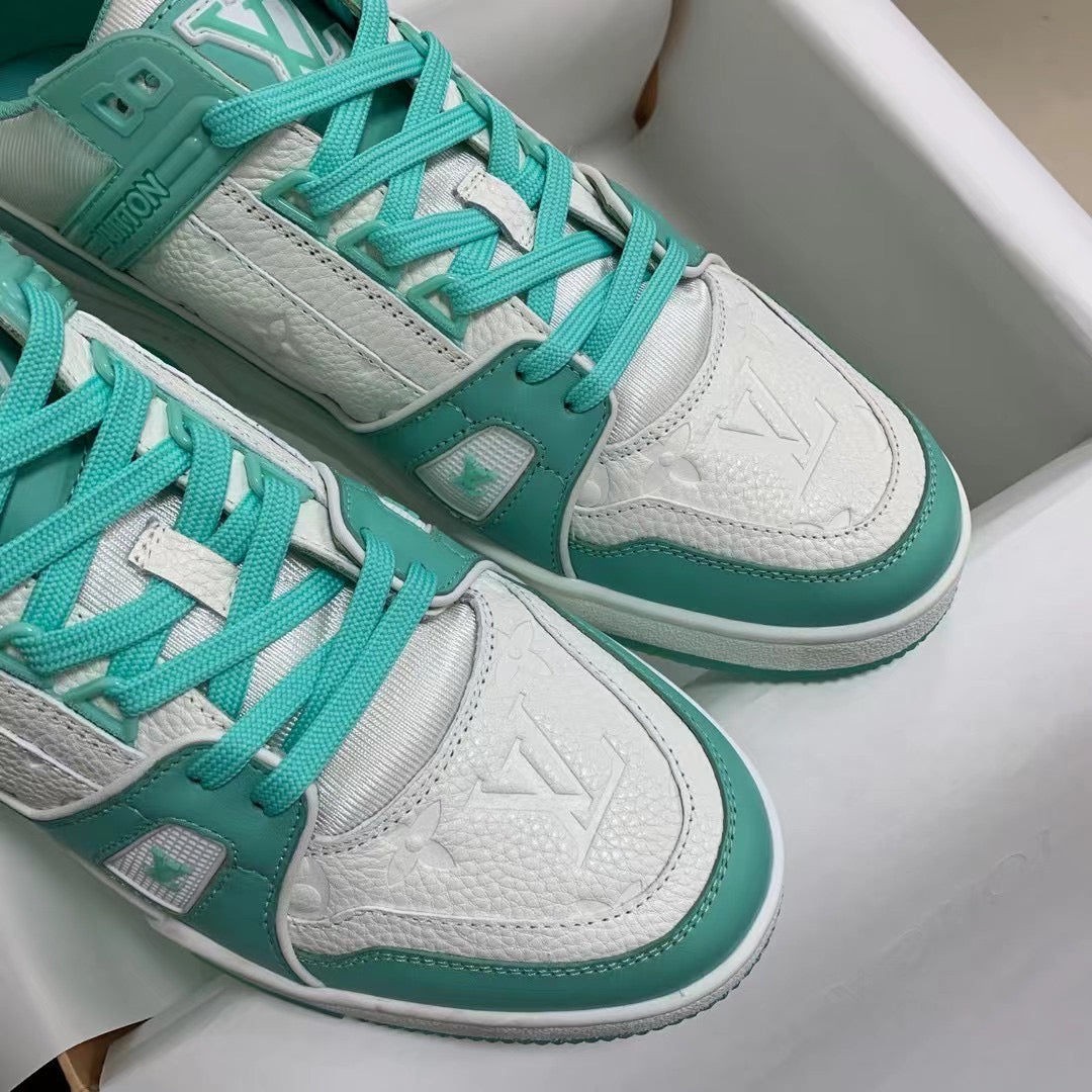 Tiffany color