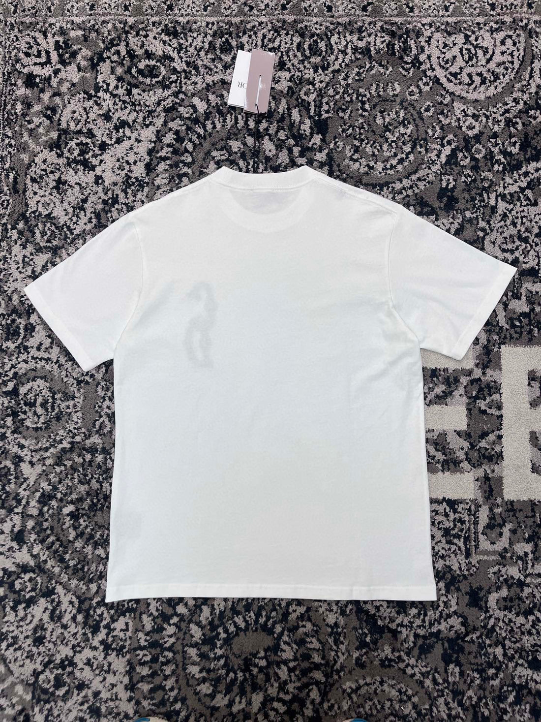 White T-shirts