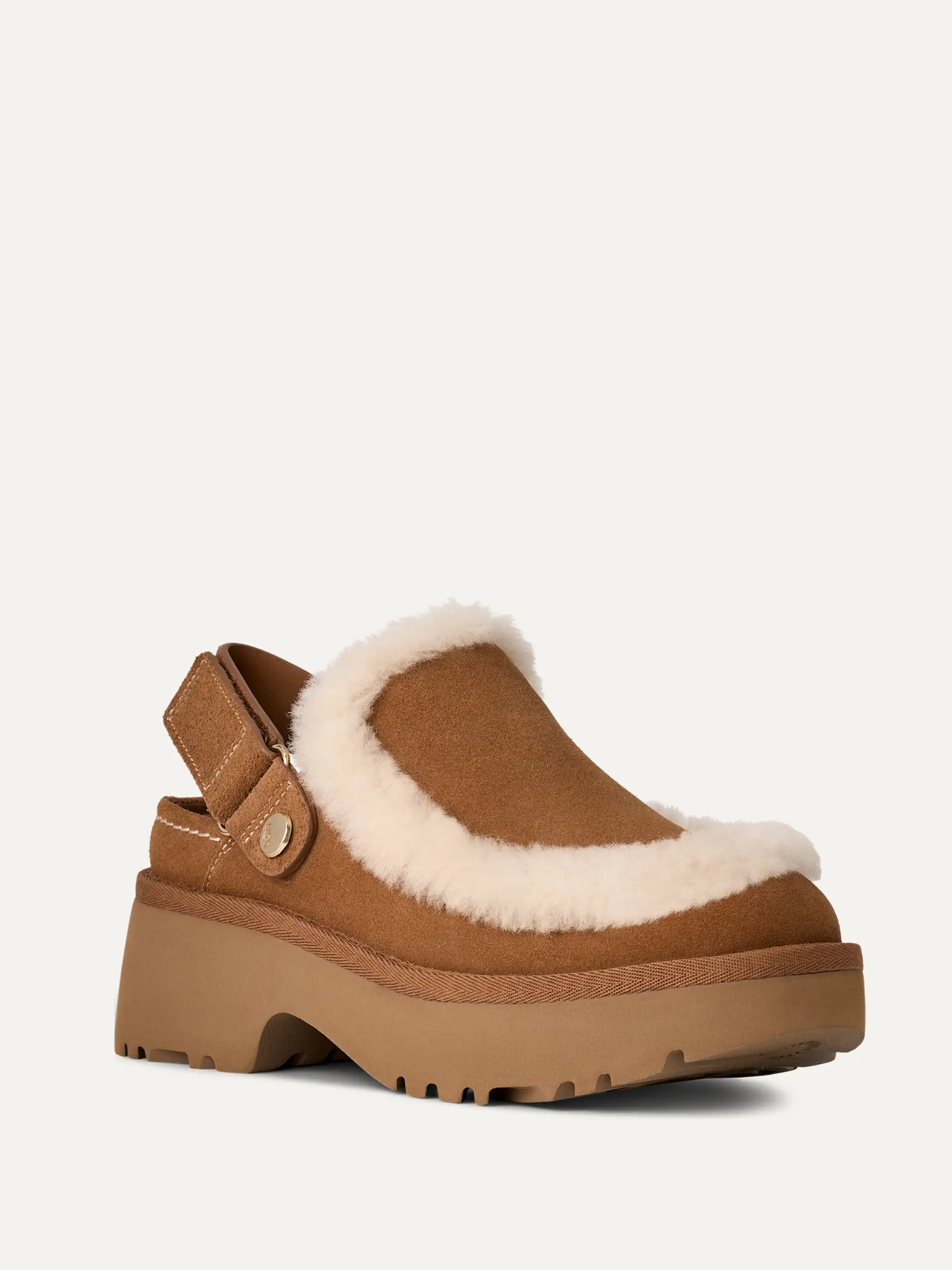 UGG WOMEN Esmee Suede Clogs Chestnut