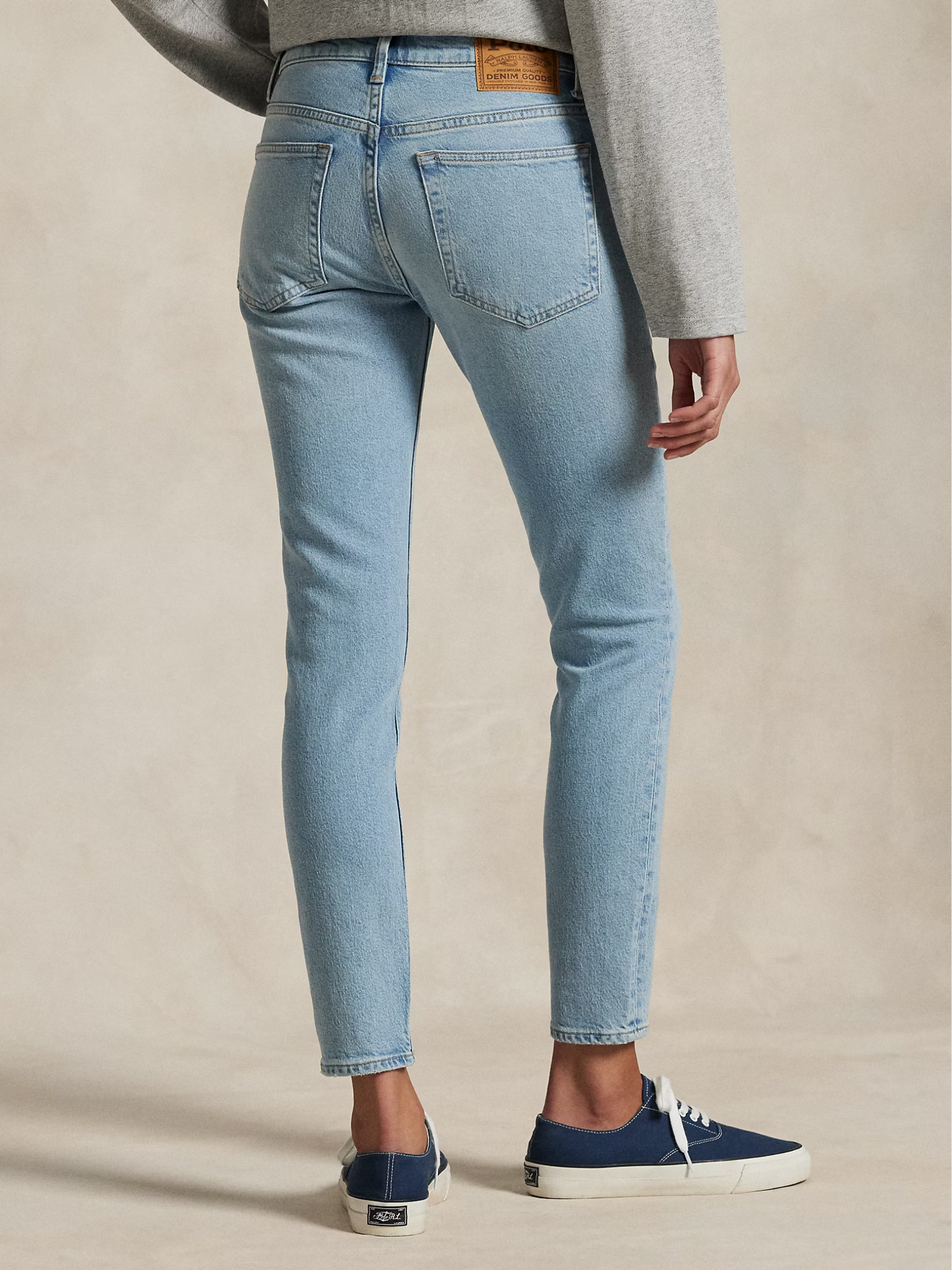 RALPH LAUREN WOMEN Mid Rise Super-slim Jeans Dulah Wash