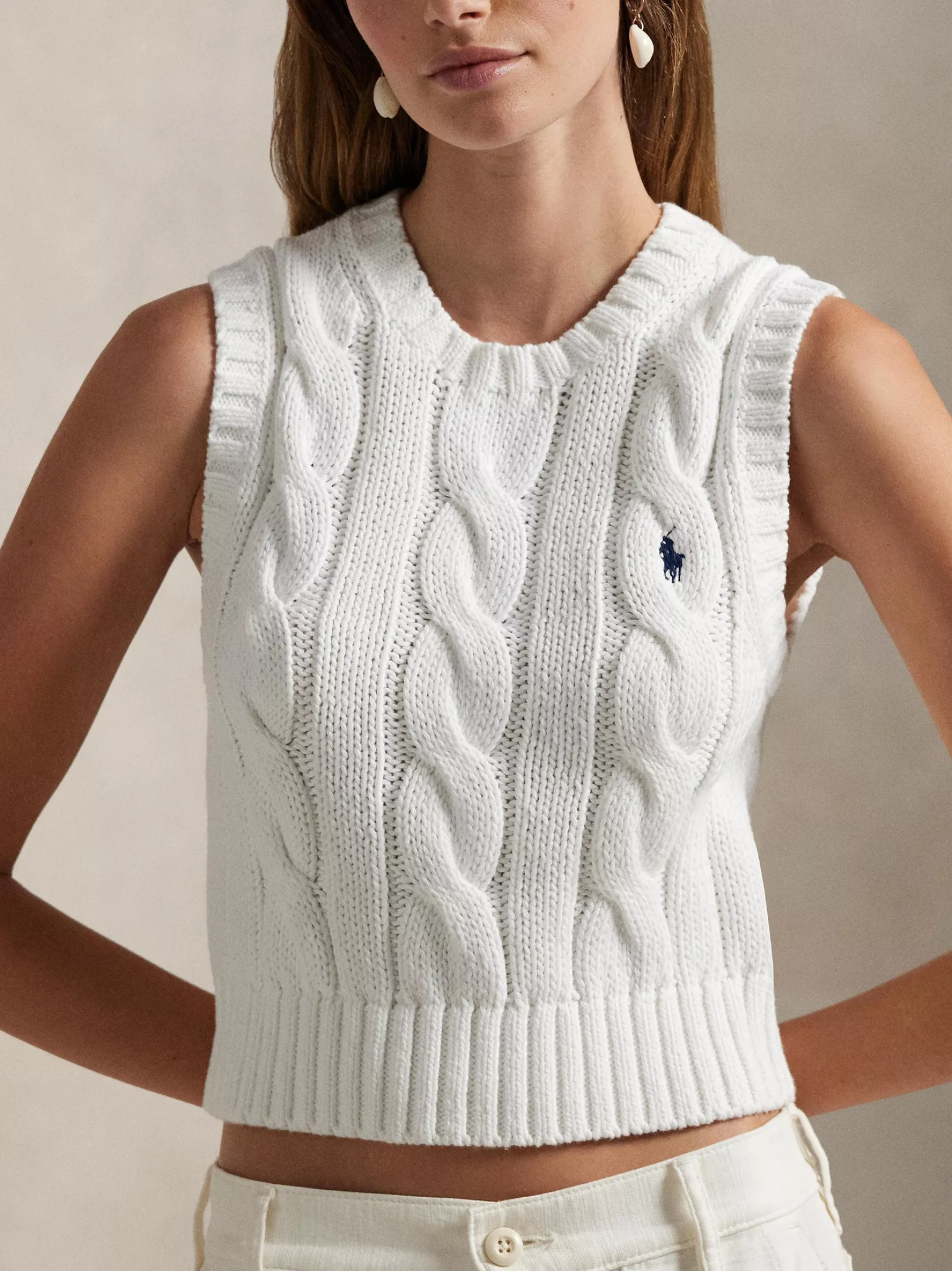RALPH LAUREN WOMEN Cable-Knit Cotton Cropped Vest White