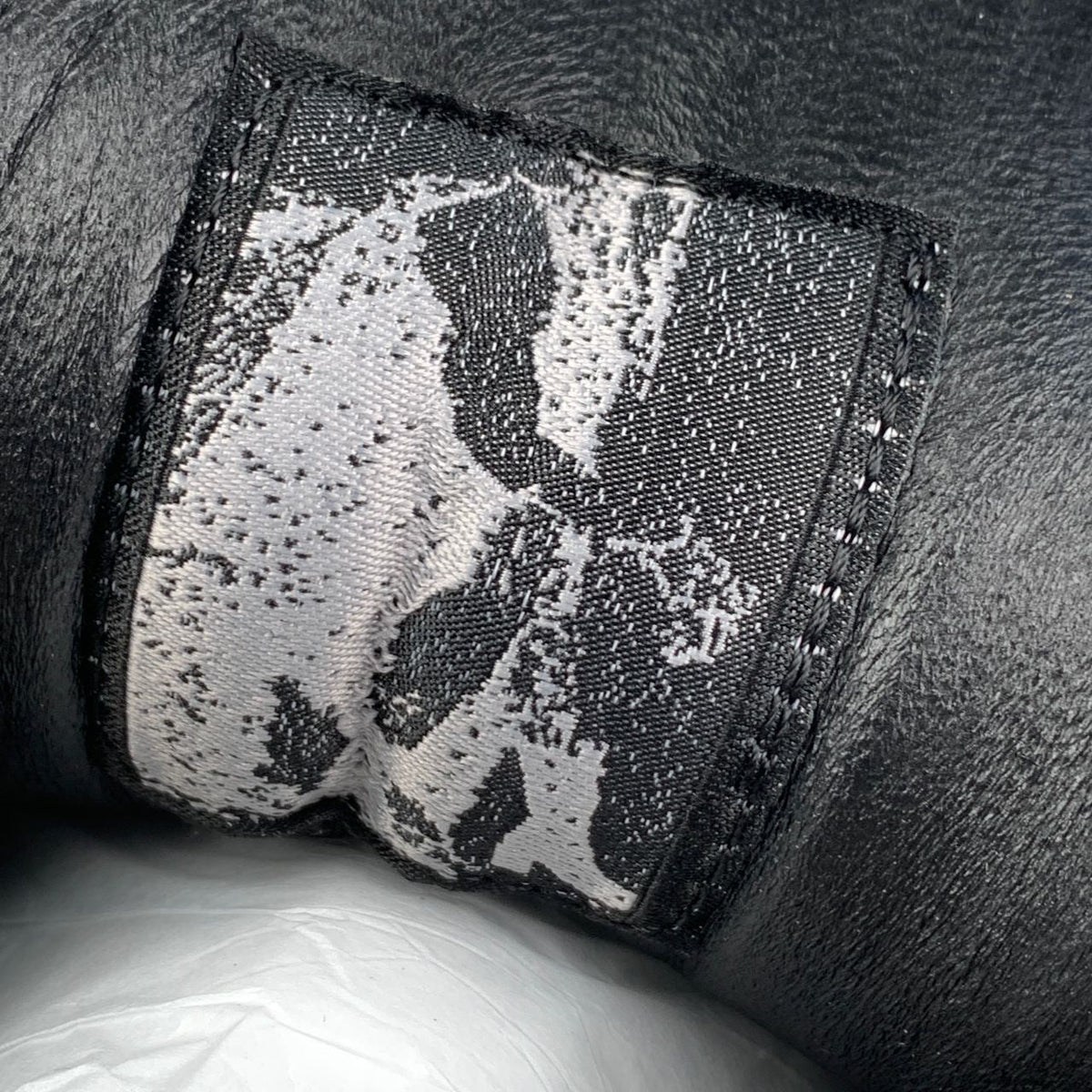 Rick Owens Luxor Jumbo Lace Padded Low 'Black Milk'