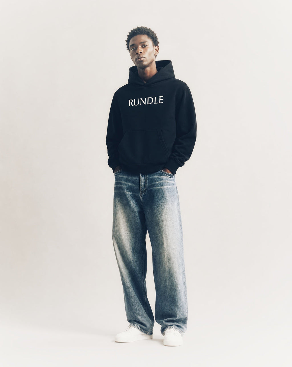 RUNDLE Logo Heavyweight Hoodie Black