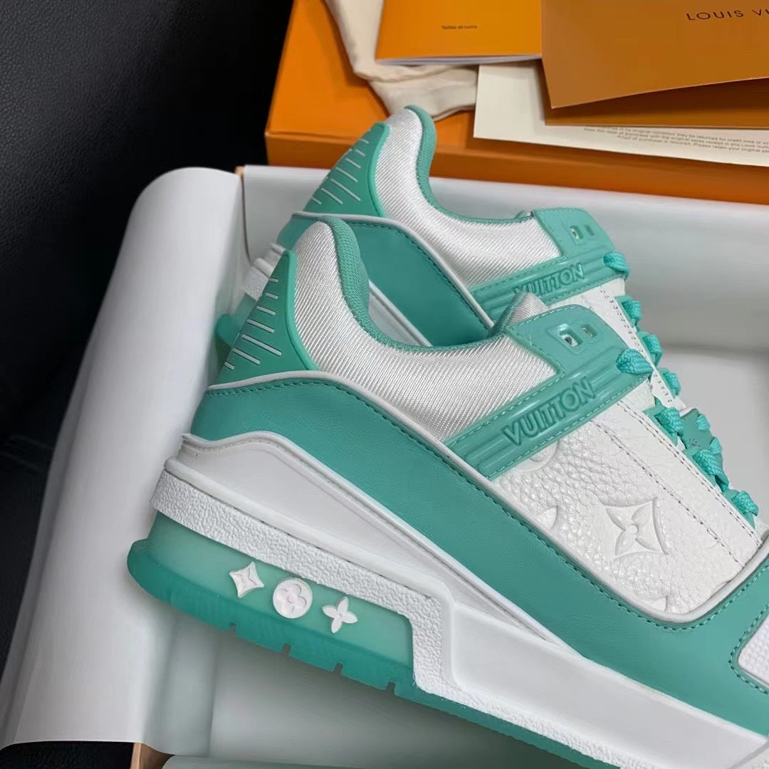 Tiffany color