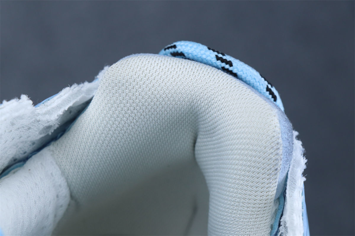 Balenciaga Wmns Runner Sneaker 'Light Blue'