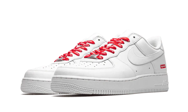 Nike Air Force 1 Low White Supreme