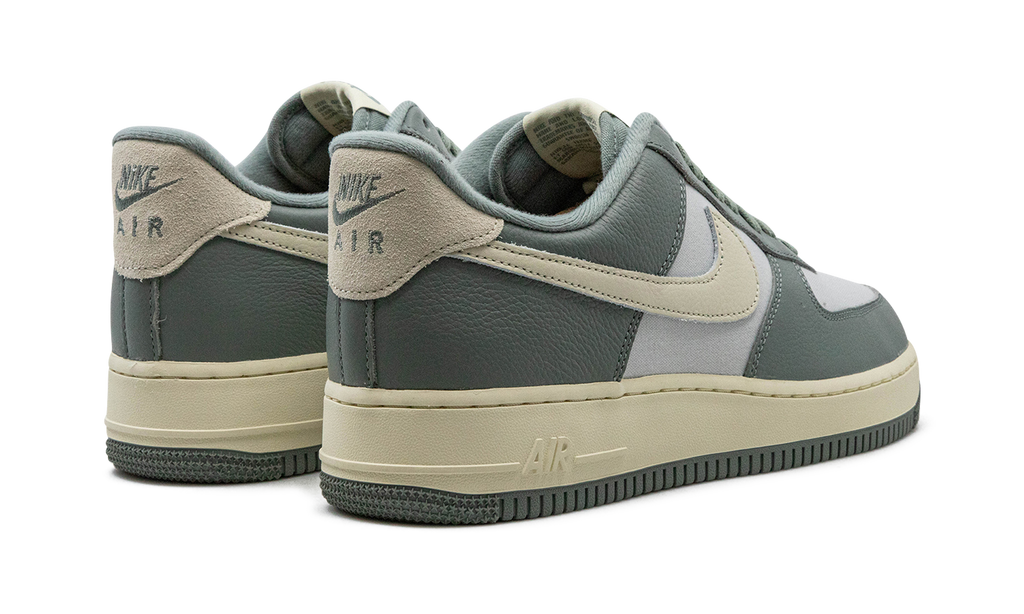 Air Force 1 Low LX "Mica Green" DV7186 300